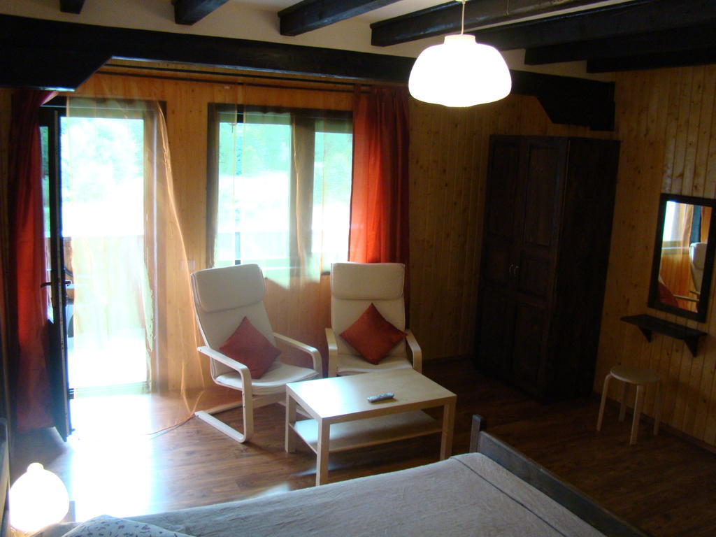 Dumbrava Soarelui Hotel Brasov Room photo